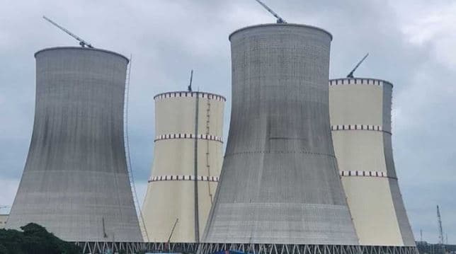 Thumbnail for রূপপুর পারমাণবিক কেন্দ্রে পরিত্যক্ত কাঠের স্তূপে আগুন