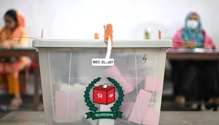 Thumbnail for সারাদেশে ভোটের দিনে ছয়জনের মৃত্যু