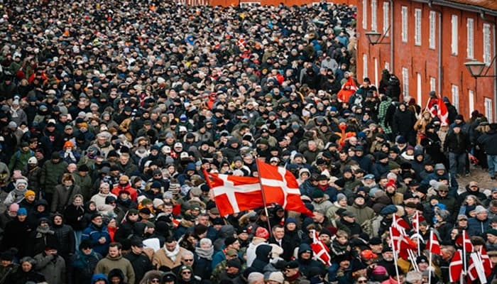 Thumbnail for ট্রাম্পের বিতর্কিত মন্তব্যের জেরে কোপেনহেগেনে বিক্ষোভ