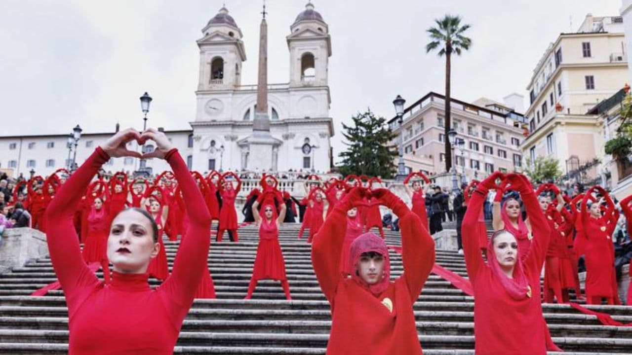 Thumbnail for ইতালিতে নারী হত্যার জন্য স্বতন্ত্র শাস্তির বিধান রেখে পার্লামেন্টে বিল পাস