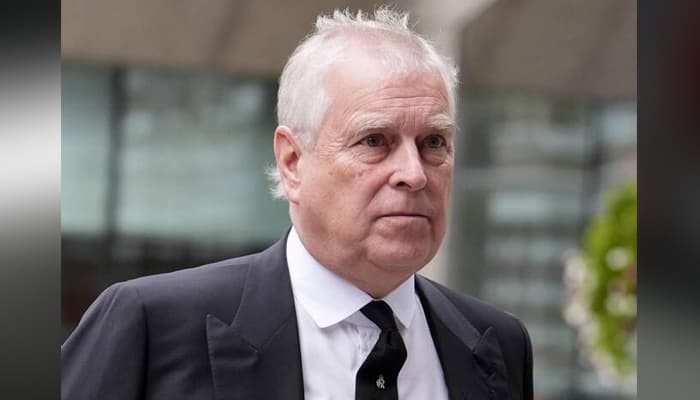 Thumbnail for এপস্টাইনের নথি প্রকাশের পর উইন্ডসর প্রাসাদ ছাড়লেন প্রিন্স অ্যান্ড্রু