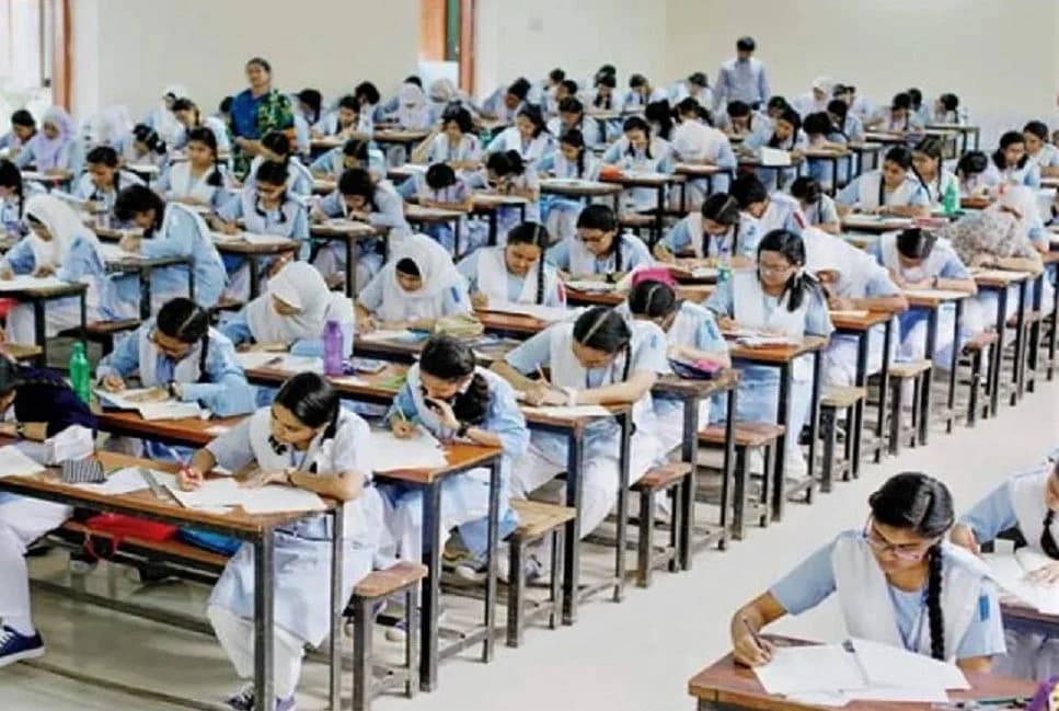 দেশজুড়ে শুরু এসএসসি ও সমমানের পরীক্ষা
