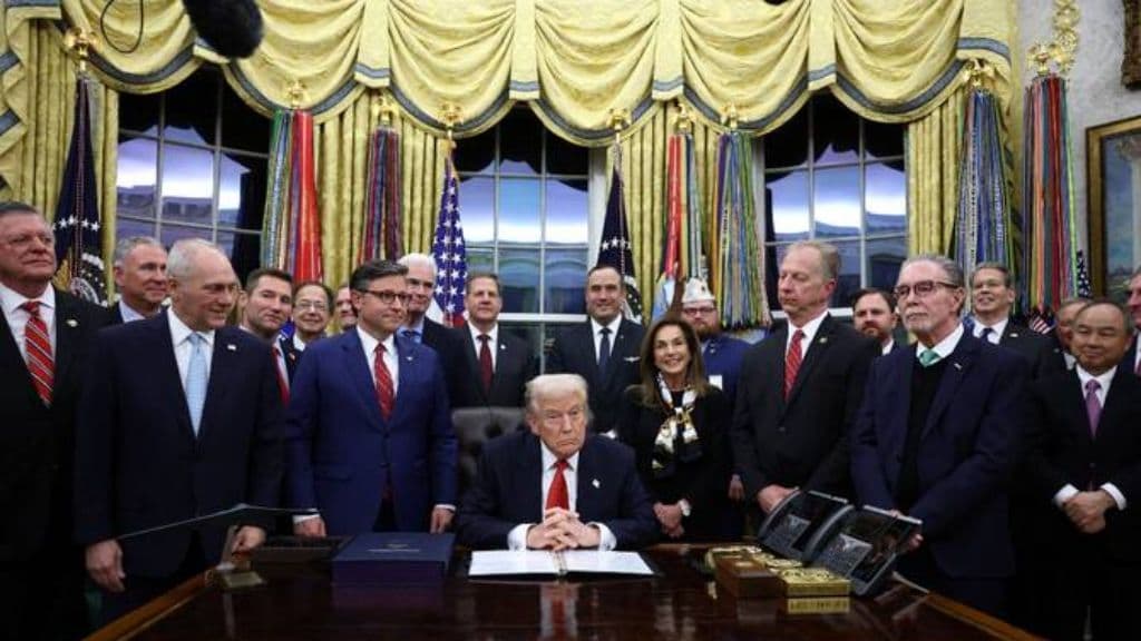 Thumbnail for তাইওয়ানের কাছে ৩৩০ মিলিয়ন ডলারের অস্ত্র বিক্রির অনুমোদন দিলো যুক্তরাষ্ট্র