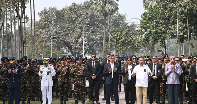 Thumbnail for পিলখানা হত্যাকাণ্ডে শহীদদের প্রতি রাষ্ট্রপতি ও প্রধানমন্ত্রীর শ্রদ্ধা