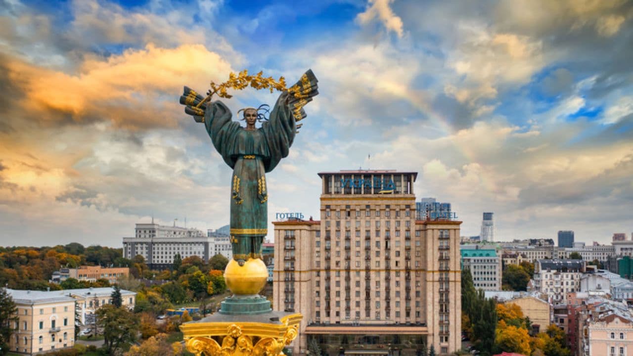 Thumbnail for মার্কিন শান্তি পরিকল্পনায় ইউক্রেনকে 'সার্বভৌমত্ব ত্যাগ' করার প্রস্তাব