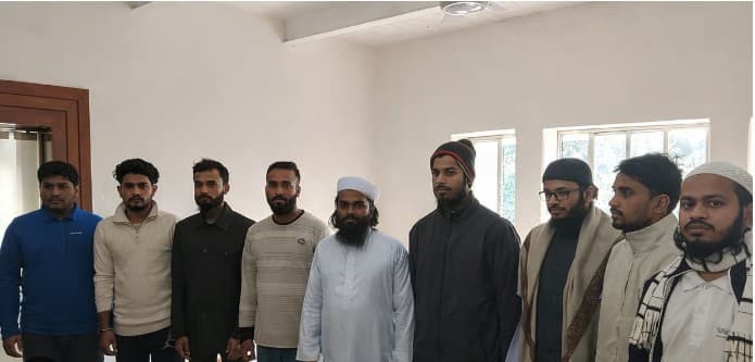 Thumbnail for কুড়াল হাতে উল্লাস করা যুবকসহ গ্রেপ্তার ১০