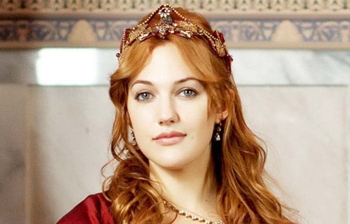 Thumbnail for অভিনয়ে ফিরলেও ‘হুররেম’ চরিত্রের জনপ্রিয়তার কাছে হার মানলেন মেরিয়েম