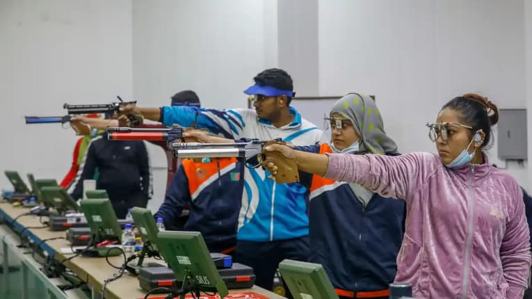 Thumbnail for শুটিং ফেডারেশনে হট্টগোল: অভিযুক্তের পক্ষ নিয়ে সাংবাদিকদের তোপের মুখে কর্মকর্তারা