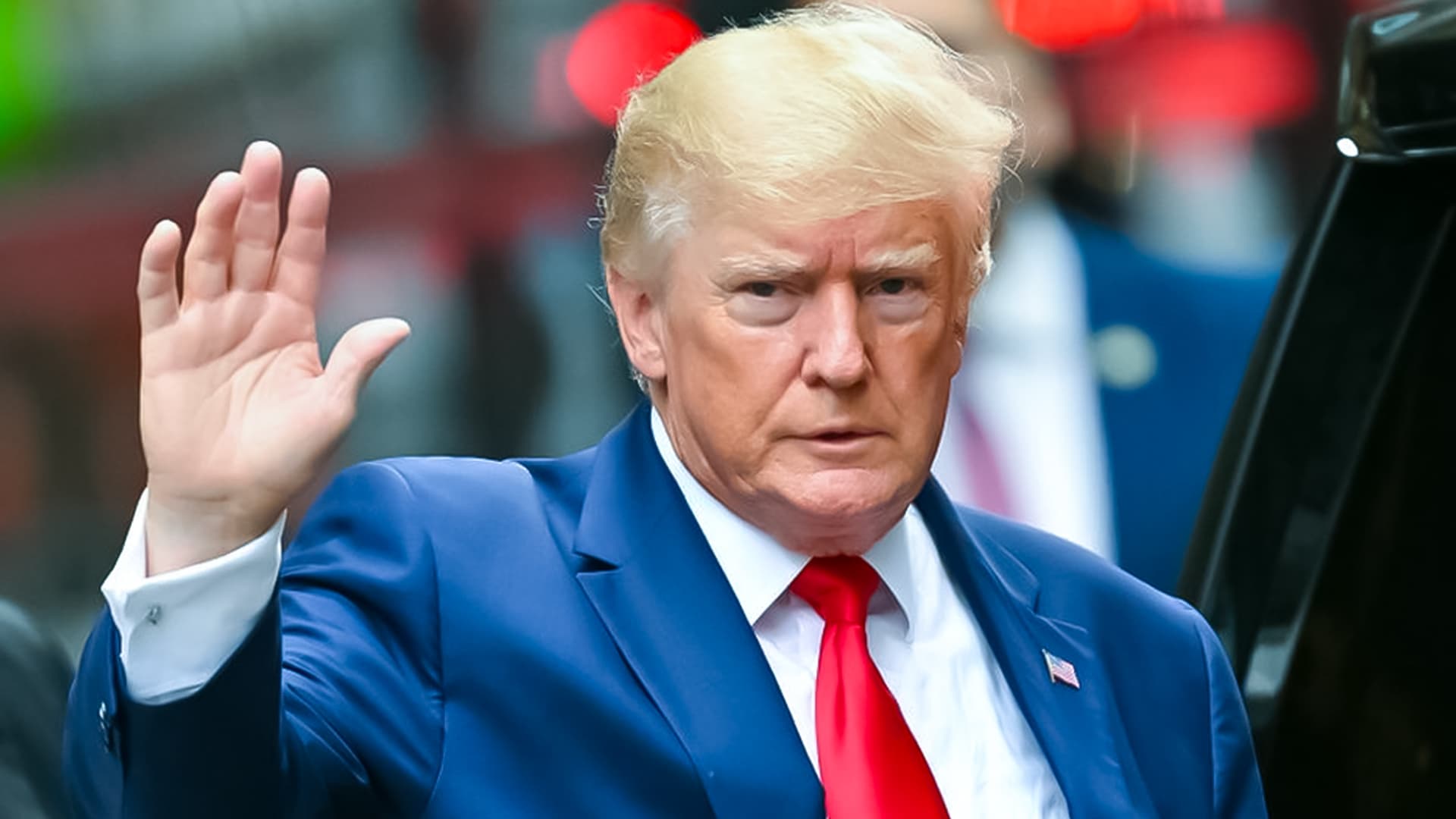 Thumbnail for চিকিৎসকের সতর্কবার্তা উপেক্ষা: ৪ গুণ বেশি ওষুধ সেবন করছেন ট্রাম্প!