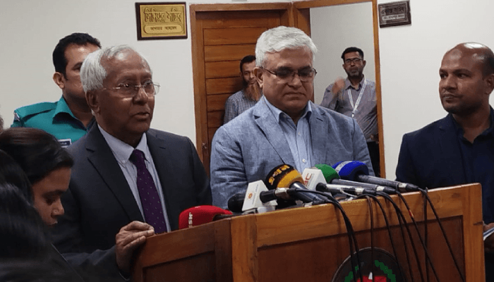 Thumbnail for আগামী সপ্তাহে প্রবাসীদের ঠিকানায় যাচ্ছে পোস্টাল ব্যালট: ইসি