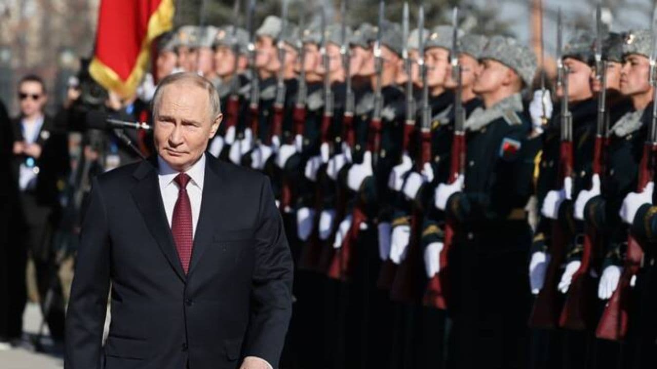 Thumbnail for জব্দ রাশিয়ান সম্পদ ব্যবহার করে ইউক্রেনকে সহায়তা, ইইউর নতুন তৎপরতা শুরু