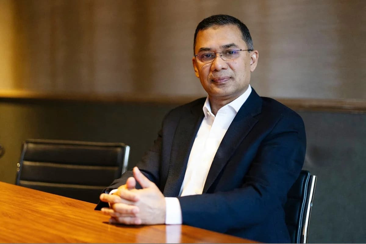 Thumbnail for ওমরাহ শেষে লন্ডনে ফিরেই ঢাকার ফ্লাইট ধরবেন তারেক রহমান