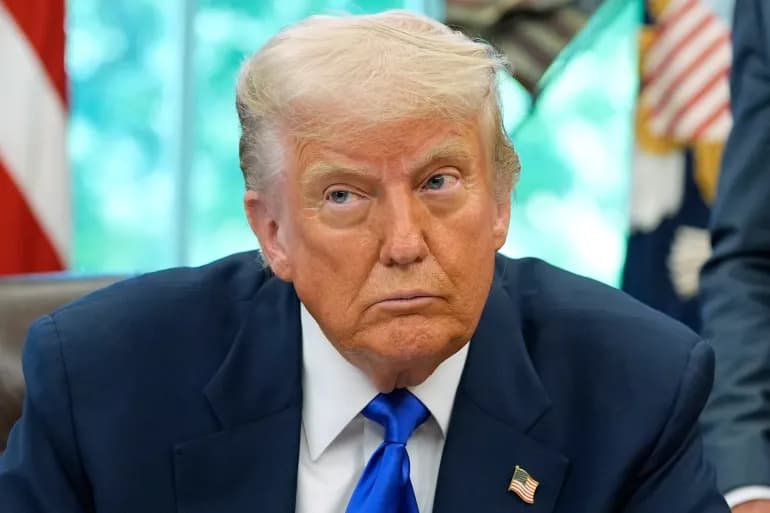 Thumbnail for রাশিয়ার ক্রুজ ক্ষেপণাস্ত্র পরীক্ষার পর ট্রাম্পের মন্তব্য—‘যথাযথ হয়নি