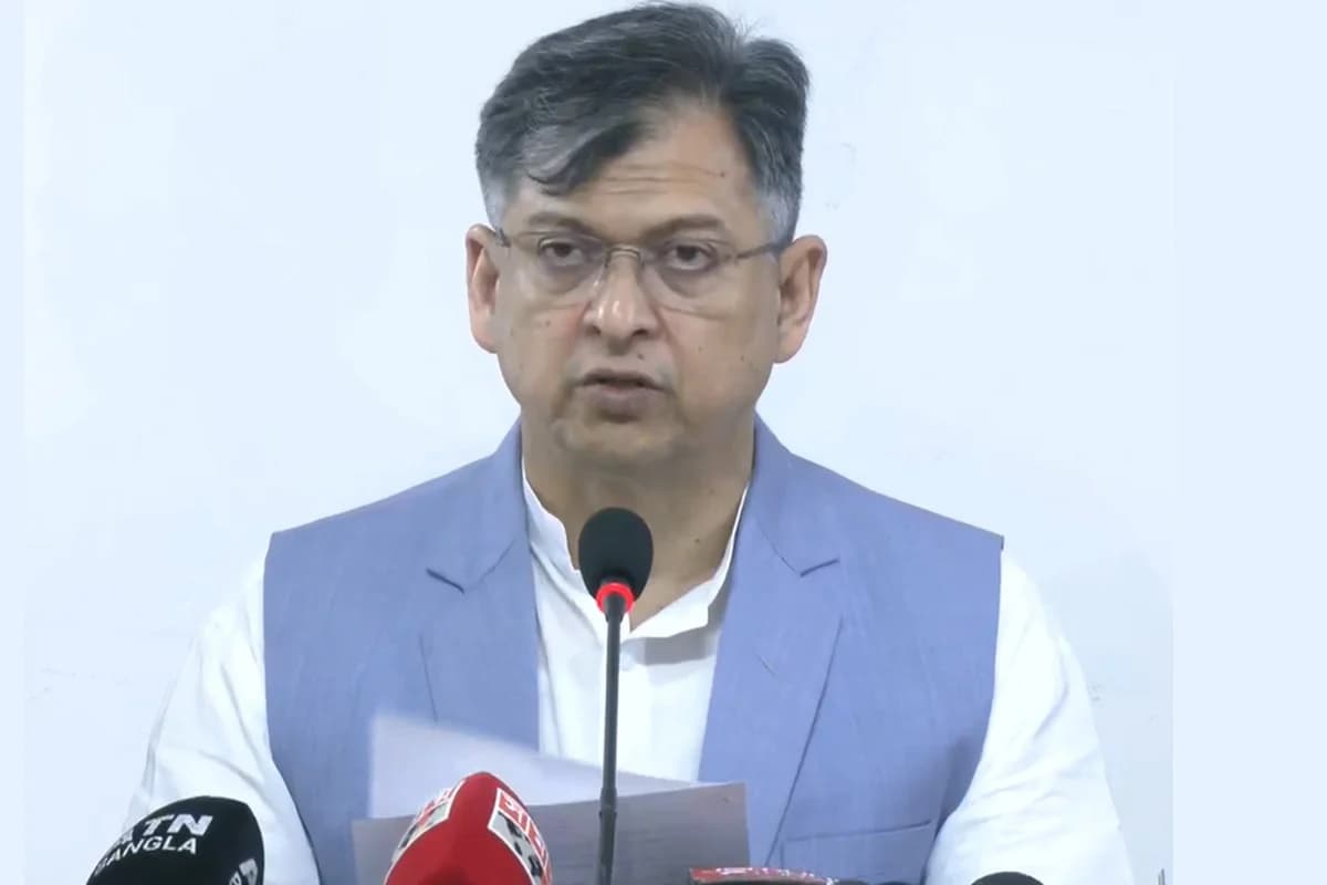 Thumbnail for ধর্ম নাকি রাজনীতির ব্যবসার বলি করা হচ্ছে নারীদের