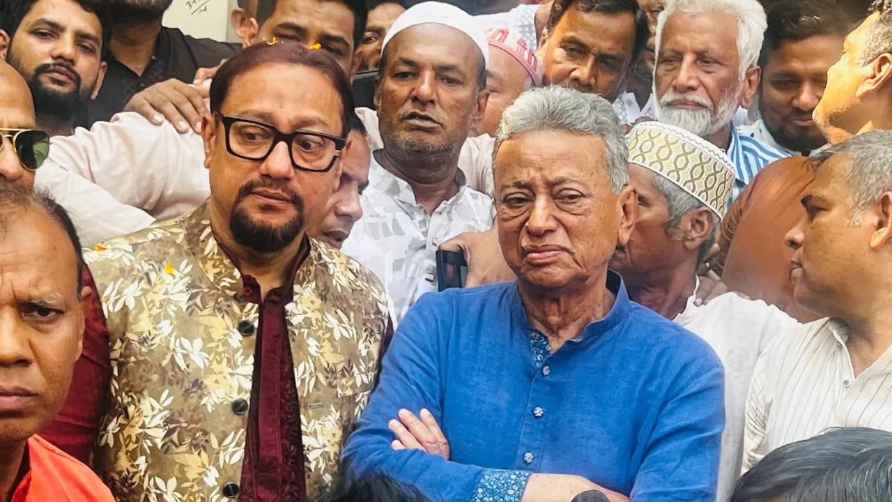 Thumbnail for চার দিনের মধ্যে আমদানিপণ্য শুল্কায়নের নির্দেশ অর্থ ও পরিকল্পনামন্ত্রীর