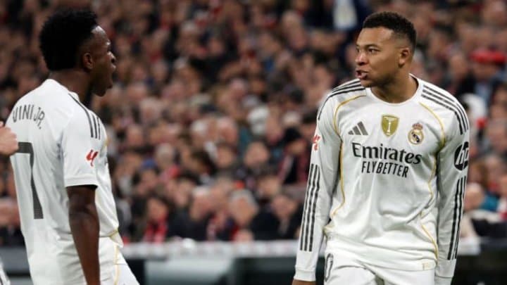 Thumbnail for এমবাপ্পের জোড়া গোলে জয়ের ধারায় রিয়াল, বার্সেলোনার কাছাকাছি