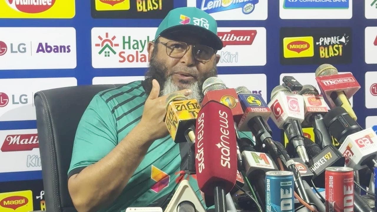 Thumbnail for 'রিশাদের বোলিং অনেকটা রশিদের পর্যায়ে পৌঁছে যাচ্ছে'