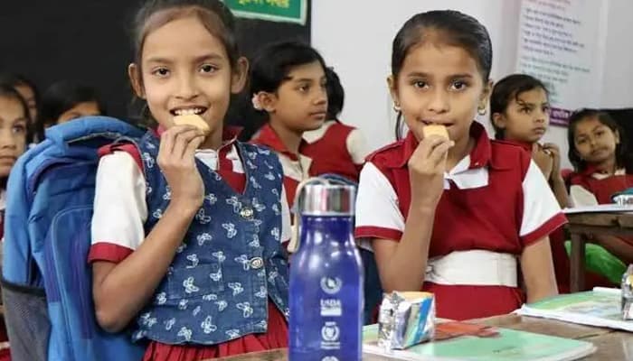 Thumbnail for ‘মিড ডে মিল’ চালু ১৭ নভেম্বর, খাবার পাবে ৩১ লাখ শিক্ষার্থী